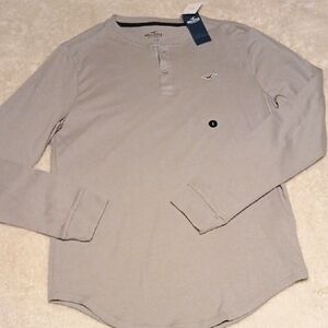 Hollister Classic Long Sleeve Tee